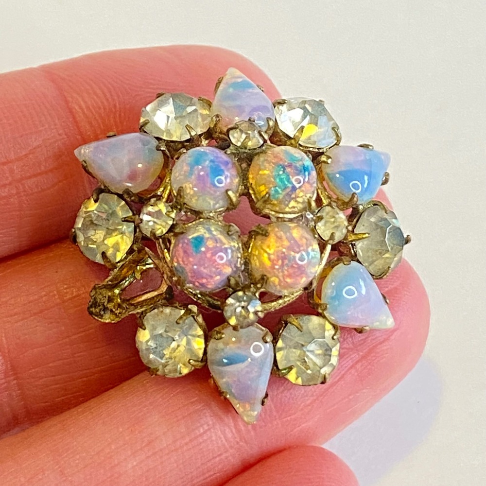 Vintage Dragons Eye Glass Faux Opal Rhinestone Gold Tone Brooch Pin READ